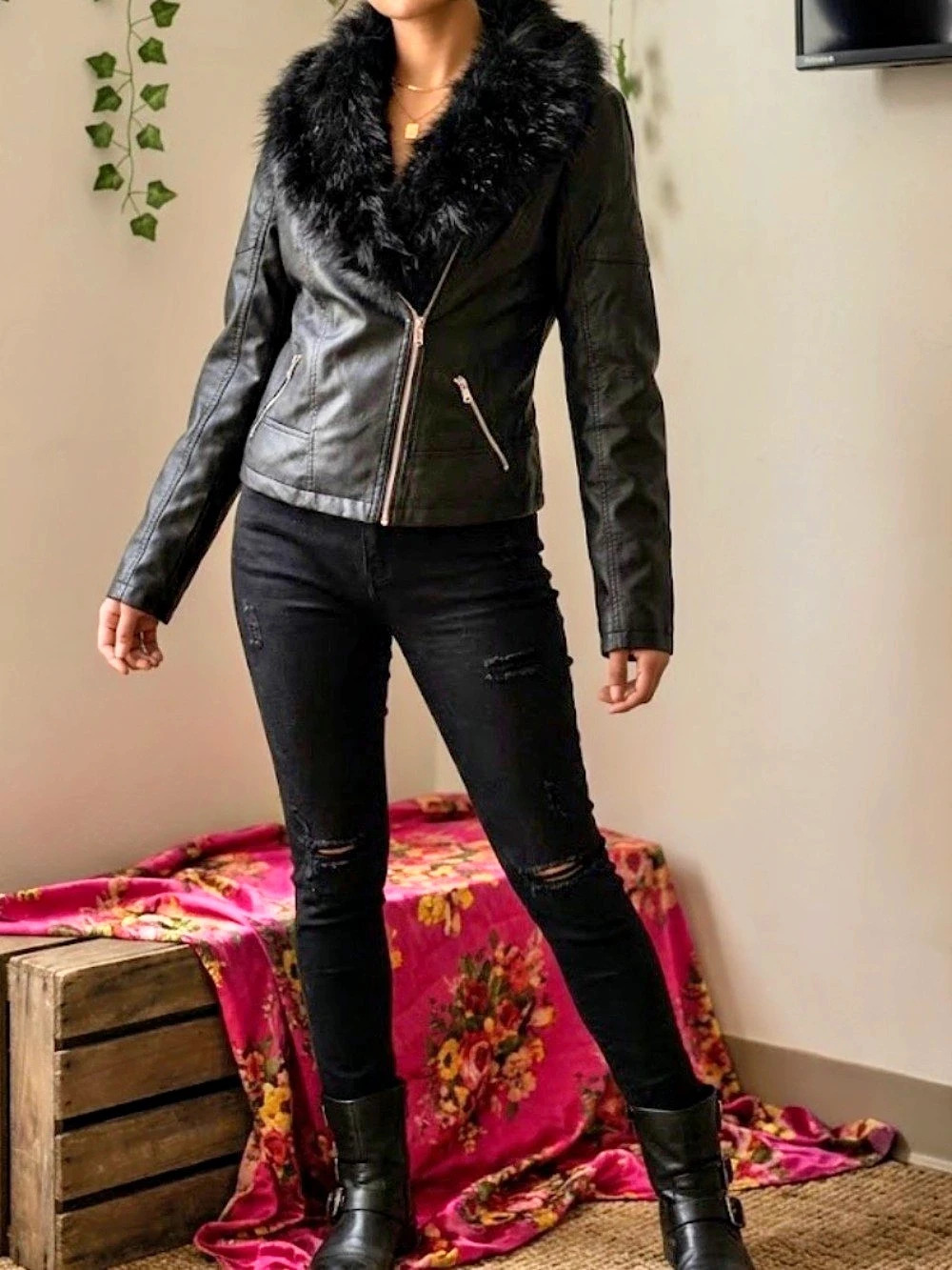 Faux Fur Collar Black Jacket Like New